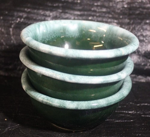 Set of 3 Hull Oven-proof USA green drip dessert bowls  (89)