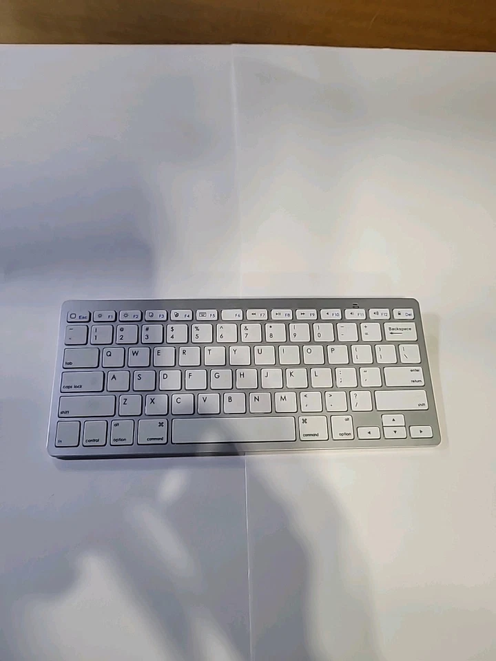 Wireless Bluetooth Keyboard Anker Model No K1280C, FCC ID: ZGVK1280 . - Image 4 of 4