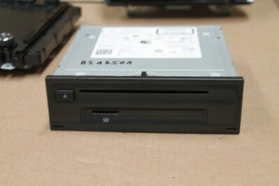 VW Composition Media Radio Unit Infotaiment Bedieneinheit 2GM035819 