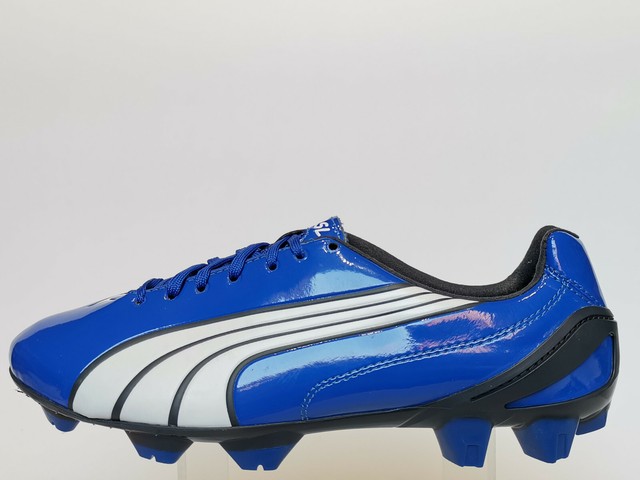 lightest football boots in the world