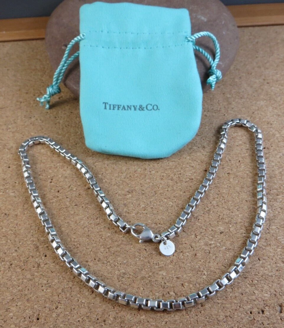 Tiffany venetian box deals link necklace
