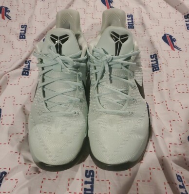 Kobe Ad Igloos size 12 🔥