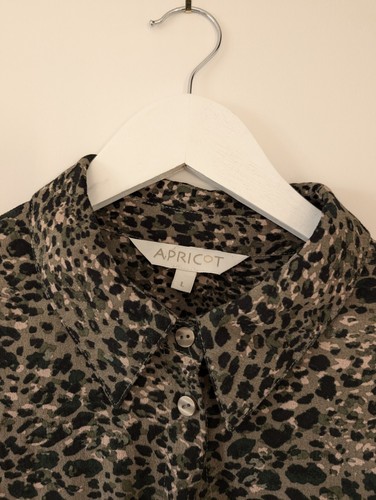 Apricot Ladies Shirt Leopard Print Green Camo Long Sleeve Collared Size l - 第 7/8 張圖片