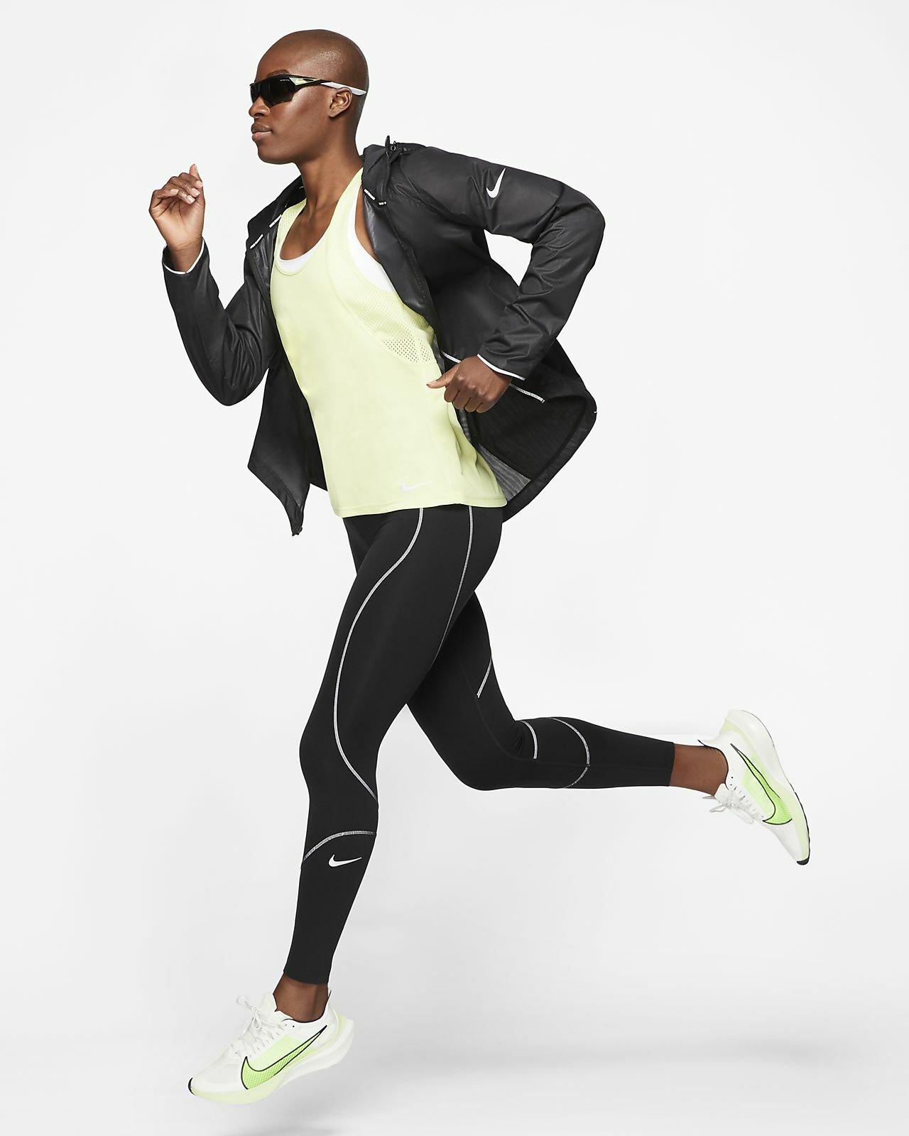 NIKE SHIELD RUNNING JACKET SIZE XS (CJ5077 010) BLACK / REFLECT SILVER