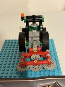 LEGO TECHNIC: Mini Tractor (8281)