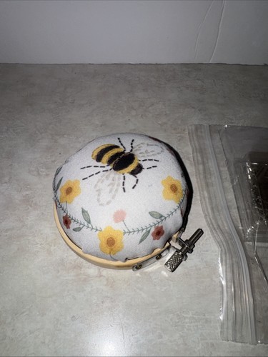 Artiste Bee Embroidery Hoop Pin Cushion Used