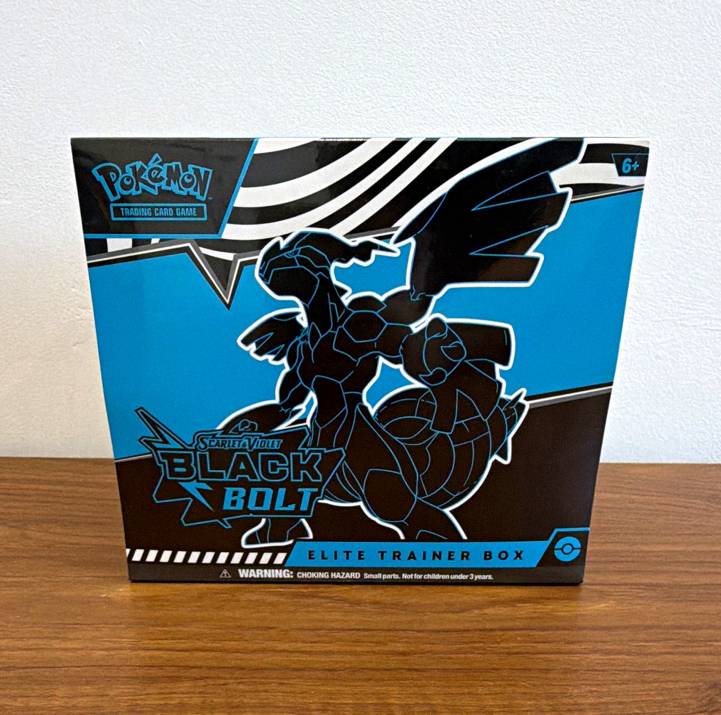 Pokémon TCG Scarlet & Violet Black Bolt Elite Trainer Box, 9 booster packs