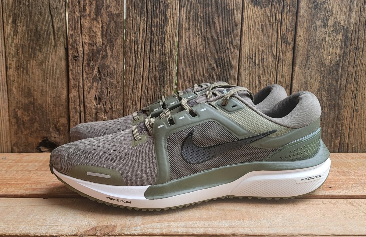 nike vomero 11