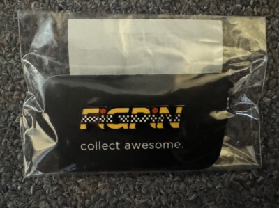 FIGPIN Logo NYC Taxi Cab Pin 2022 NYCC New York Comic Con Exclusive LE 1000 L75
