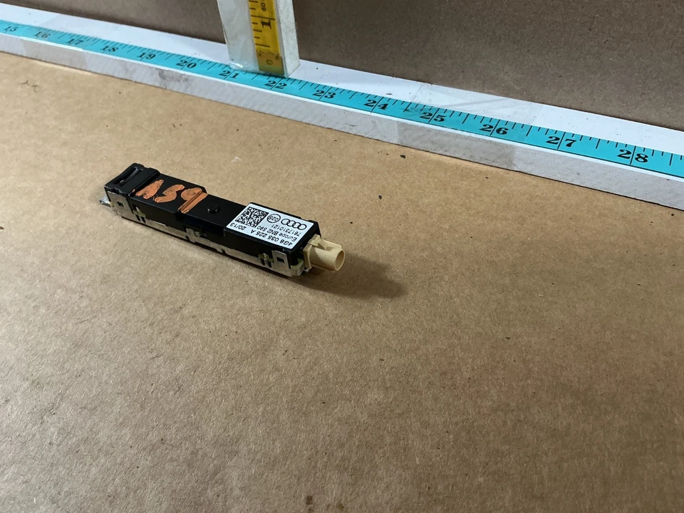 2012-2018 Audi A7 Quattro Amplifier Left Lower Antenna Booster Module OEM - Image 3 of 4
