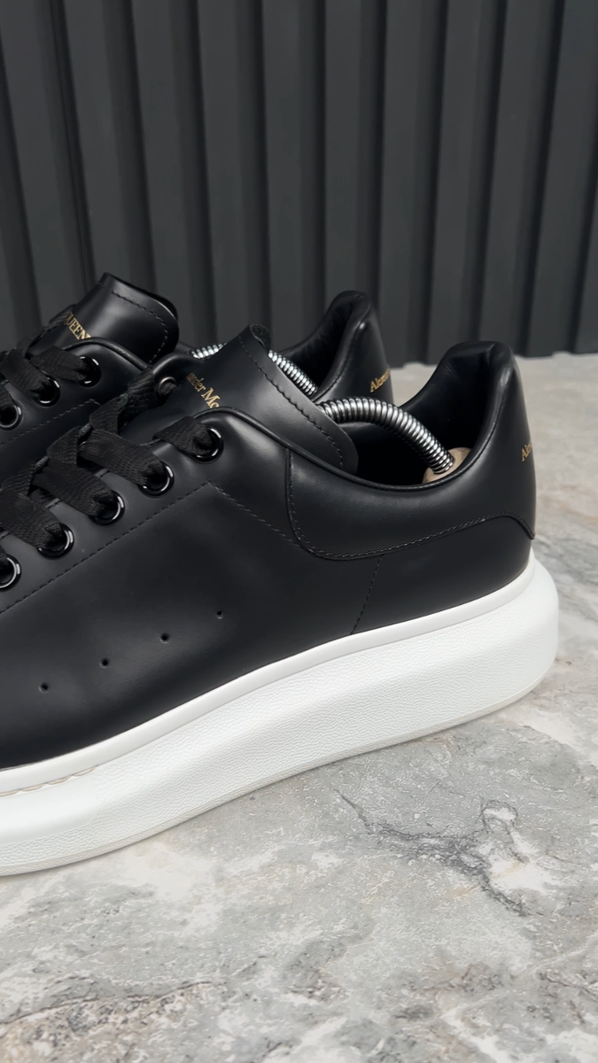 Alexander McQUEEN Sneakers Black Leather 10 UK or 11 US or 44 EUR