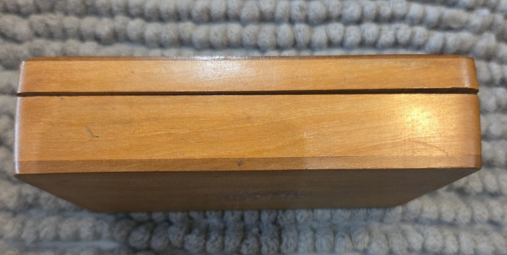 Beautiful Antique Sorrento Ware Small Wooden Marquetry Swallow Hairpin Box