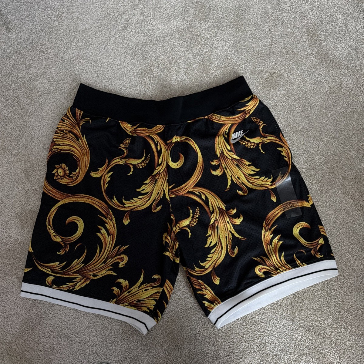 SS14 Supreme x Nike Basketball Shorts Black/Gold 'Versace' 648794