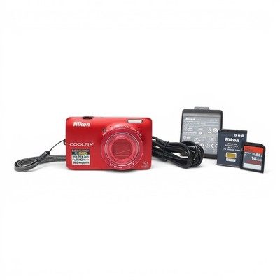 Nikon COOLPIX S6300 16MP Full-HD Digitalkamera Rot kompakt Reisekamera - geprüft