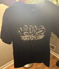 Uniqlo UT Men's Black Graphic Print Art Crew Neck Short Sleeve T-Shirt Size M