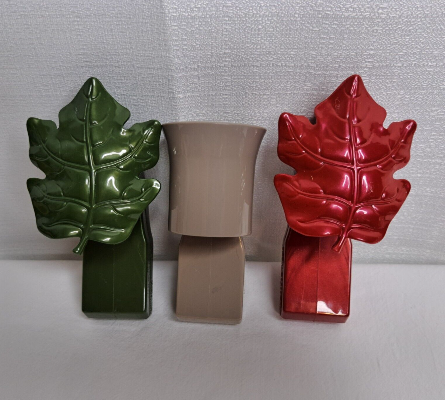 Bath and Body Works Lot 3 Wallflower Plug In Diffusers Fall Christmas Red Green-image