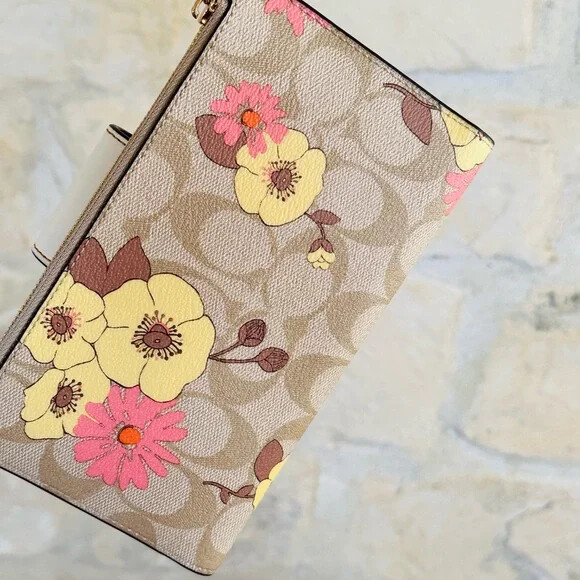 小物 Coach Signature Picture Frame Charm COACH Signature Picture