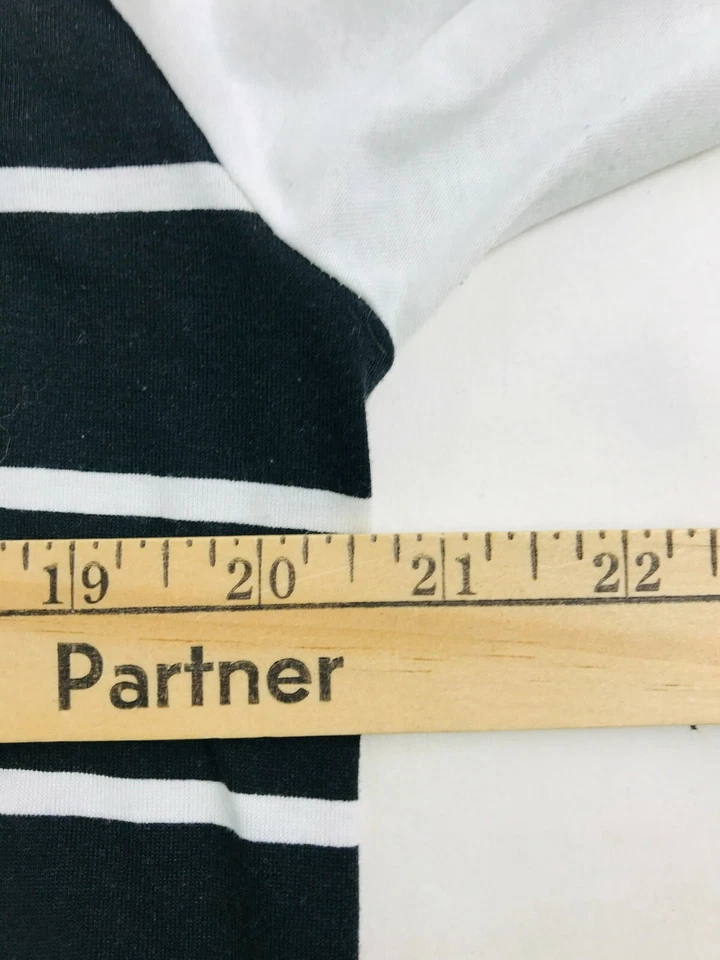 LuLaRoe Mark Henley Para Hombre Talla S Negro Blanco Rayas 1/4 Abotonable Manga Larga Foto 4 de 4