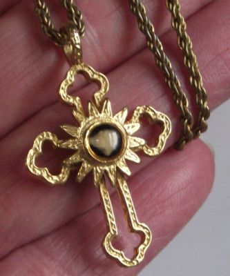 Vtg TMNS TM NS Nativity Holy Land relic stone from Bethlehem cross pendant medal