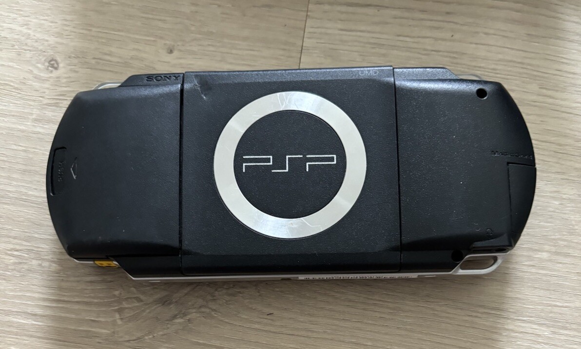 PlayStation Portable - pakkapaka POGA - Portable Gaming