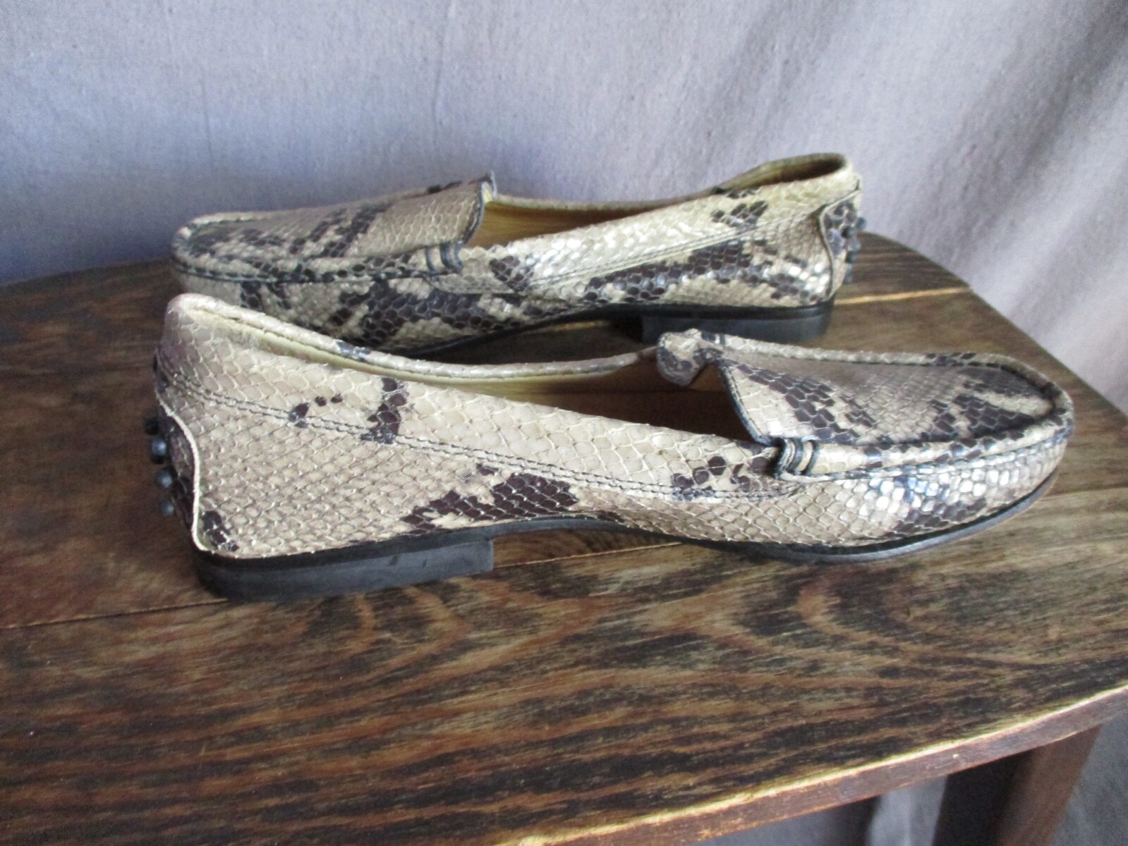 Kroll modern beige brown python leather driving d… - image 5