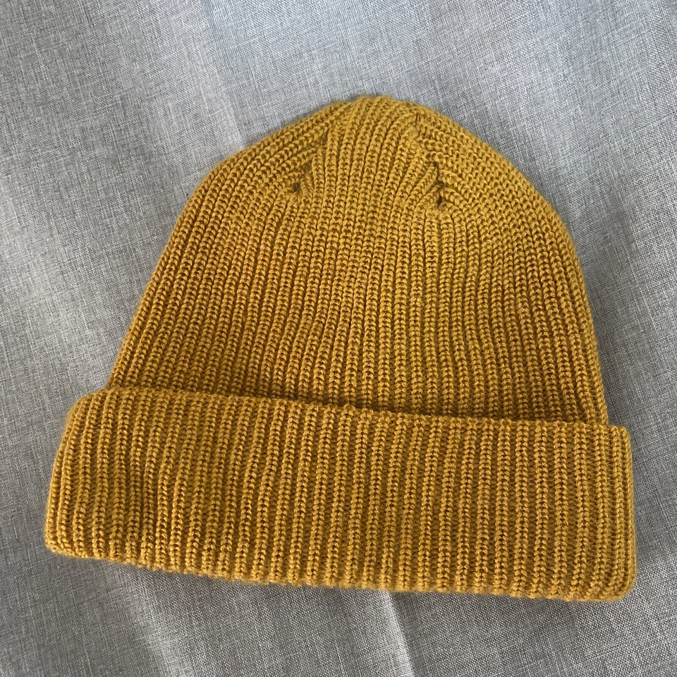 Gorro Supreme FW17 brezo calibre suelto dorado amarillo Foto 2 de 3