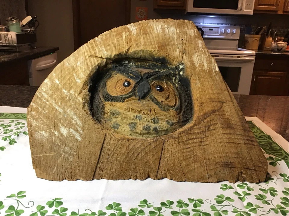 Vintage OWL Wood Log Carved Horned GREAT OWL 14”x9” RUSTIC Chainsaw Art Carving  - Image 2 of 4
