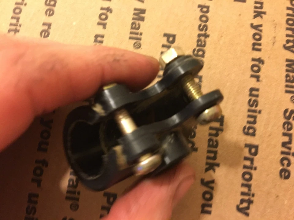 Soporte de acelerador recortadora de cuerda John Deere JDPT15480  Foto 3 de 4