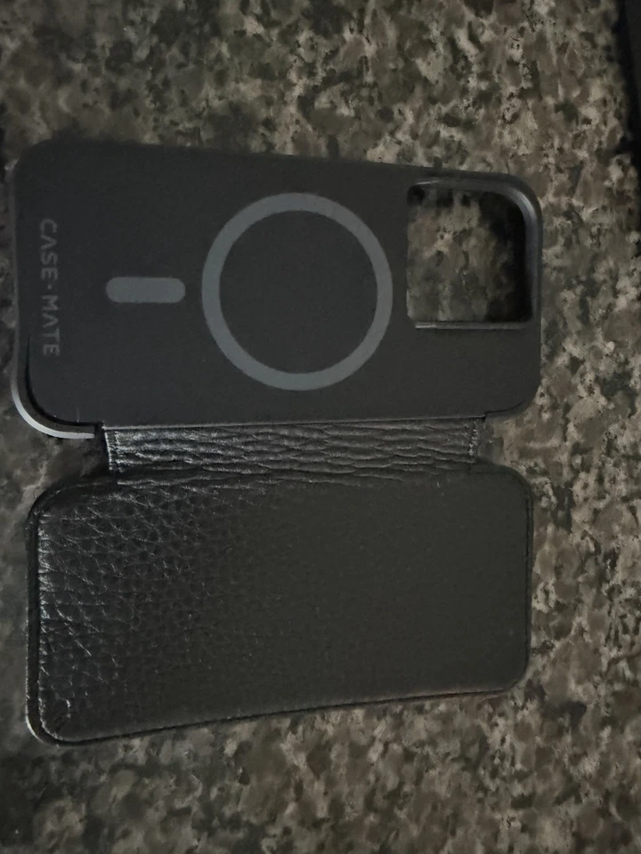Case-Mate Cartera Folio para iPhone 15 Pro (Magsafe) (LEER) Foto 2 de 4