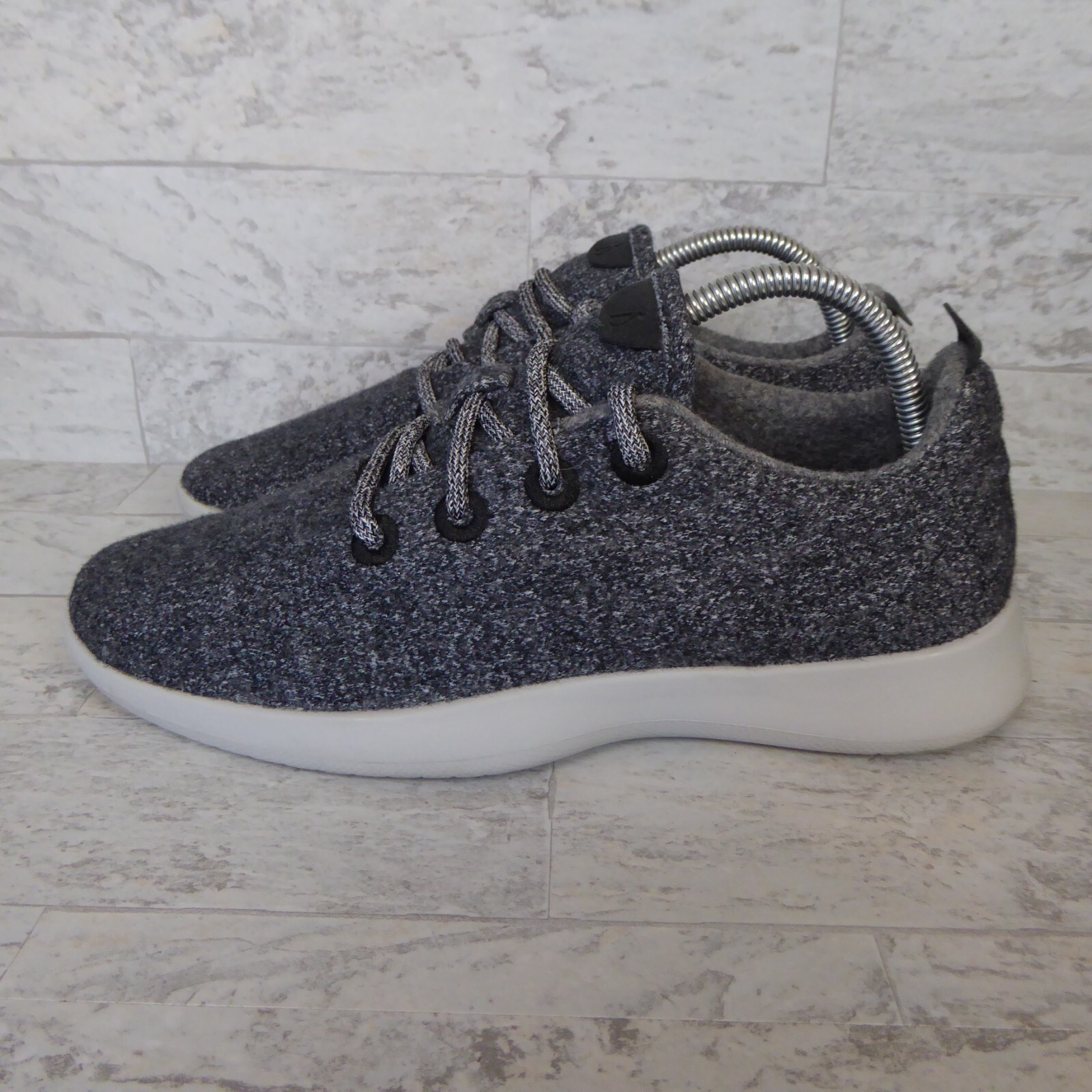 SAOLA Scarpe da corsa Allbirds Wool Runner da uomo taglia 9 grigie stringate sneakers in lana