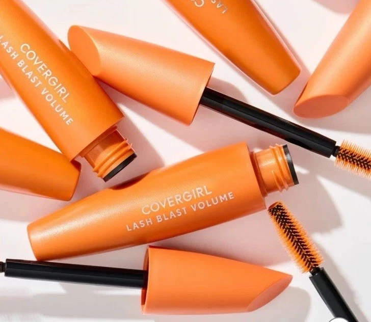 COVERGIRL Lash Blast Volume Mascara 805 Black, 9 Pack - Image 2 of 4