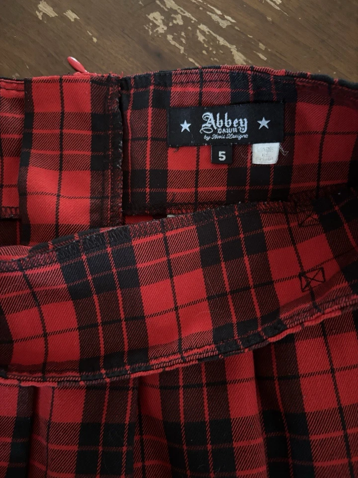 Minifalda Abbey Dawn Avril Lavigne l Foto 4 de 4