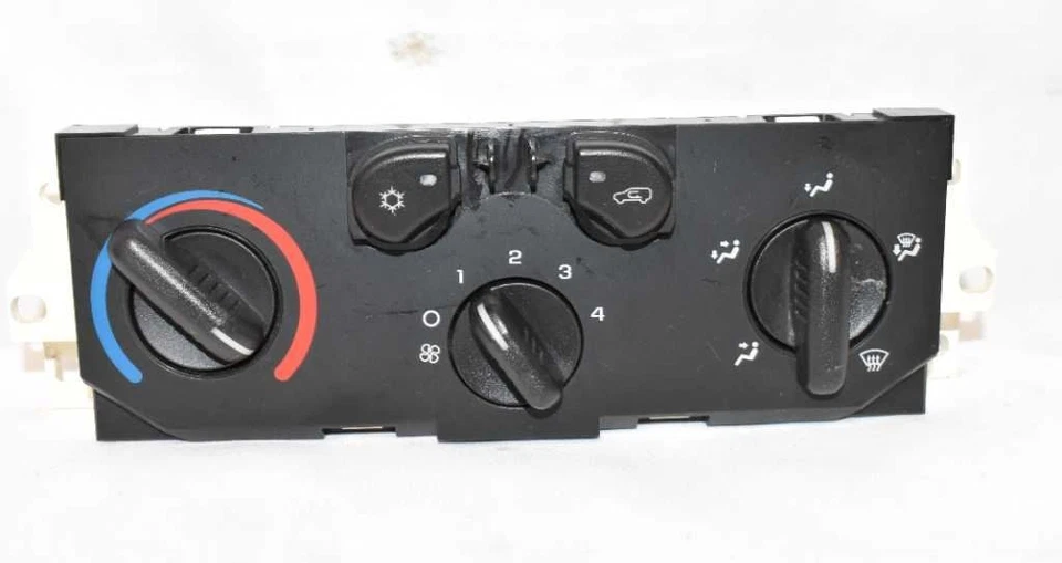 Climatizador de control de temperatura de calor de CA para 04-12 CANYON E4D13 Foto 2 de 4