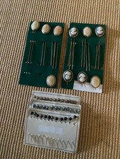 Bundle aus verschiedenen, edlen Hutnadeln
