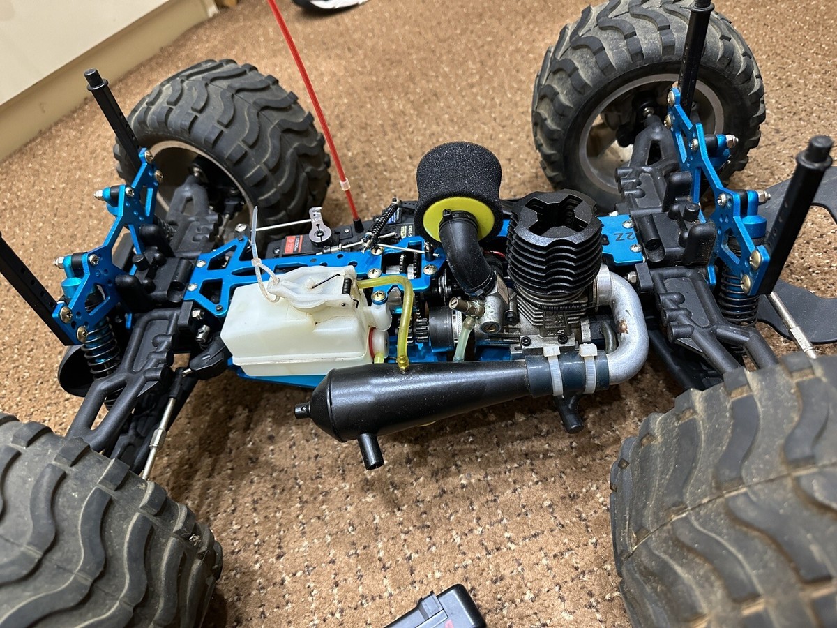 duratrax thunderquake rc truck 1:8 scale | eBay
