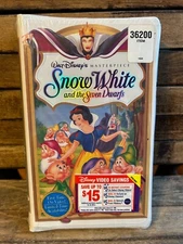 Disney's Snow White and the Seven Dwarfs sealed clamshell VHS Masterpiece movie