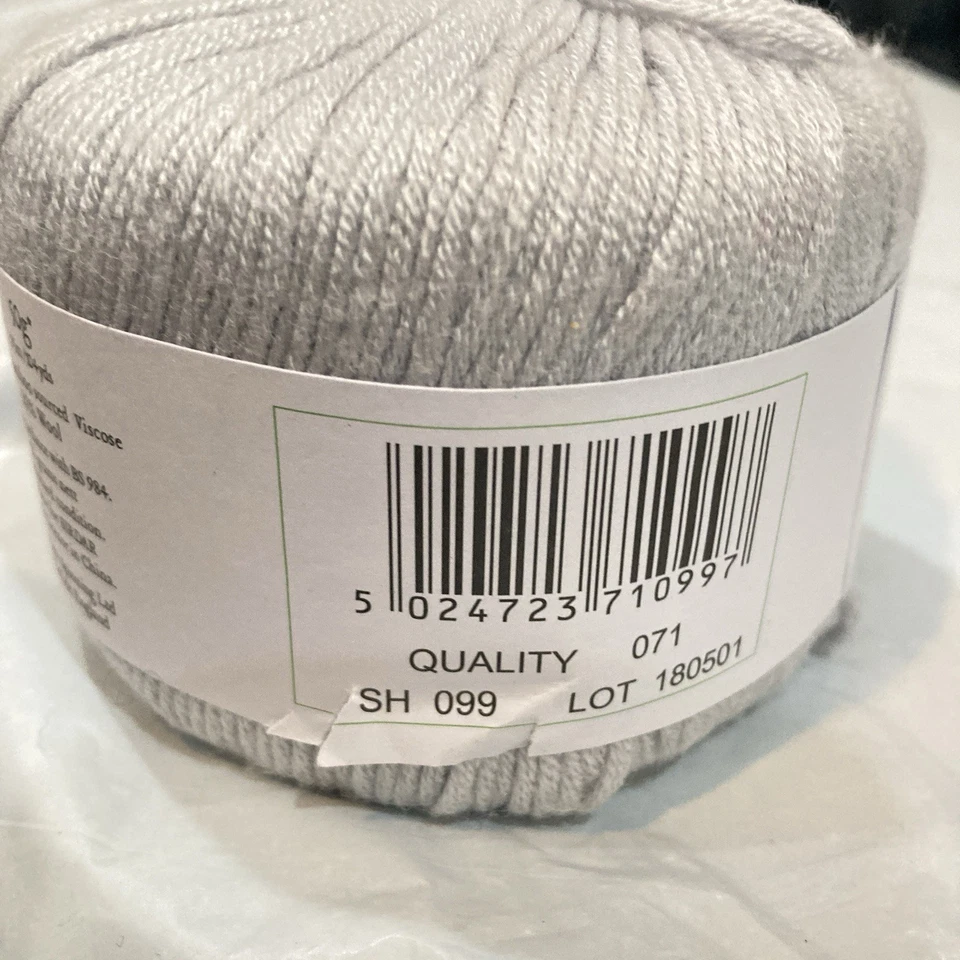 Hilo de bambú Sirdar cómodo para bebé 50 gramos gris claro Foto 2 de 4