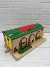 Brio Wooden Railway Stop And Go Engine Shed model 33530