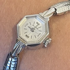 14K Solid White Gold Bulova Wristwatch LADIES OCTAGON