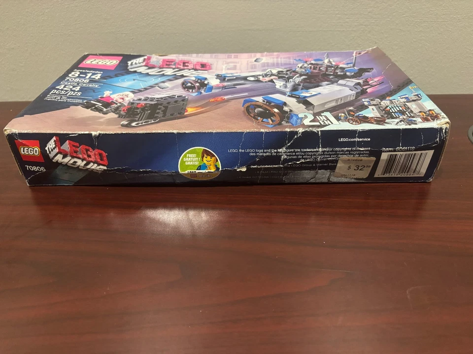 NUEVO SELLADO La LEGO Película Castillo Caballería #70806 8-14 424 piezas Caja Dañada Foto 4 de 4