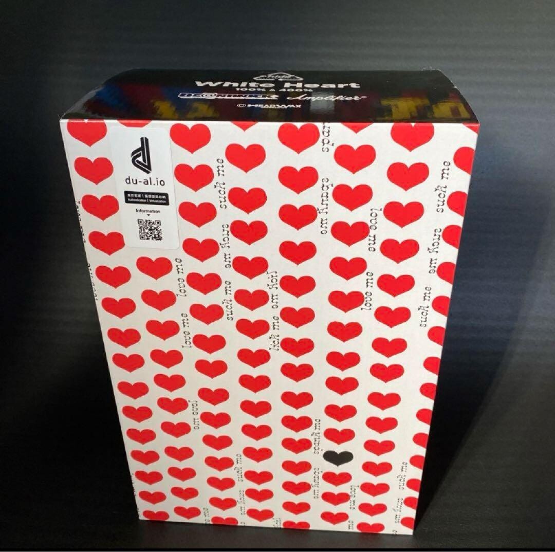 NIB White Heart 100% 400% Bear Brick BE@RBRICK medicom toy NIB White Heart 100% 400% Bear Brick BE@RBRICK medicom toy