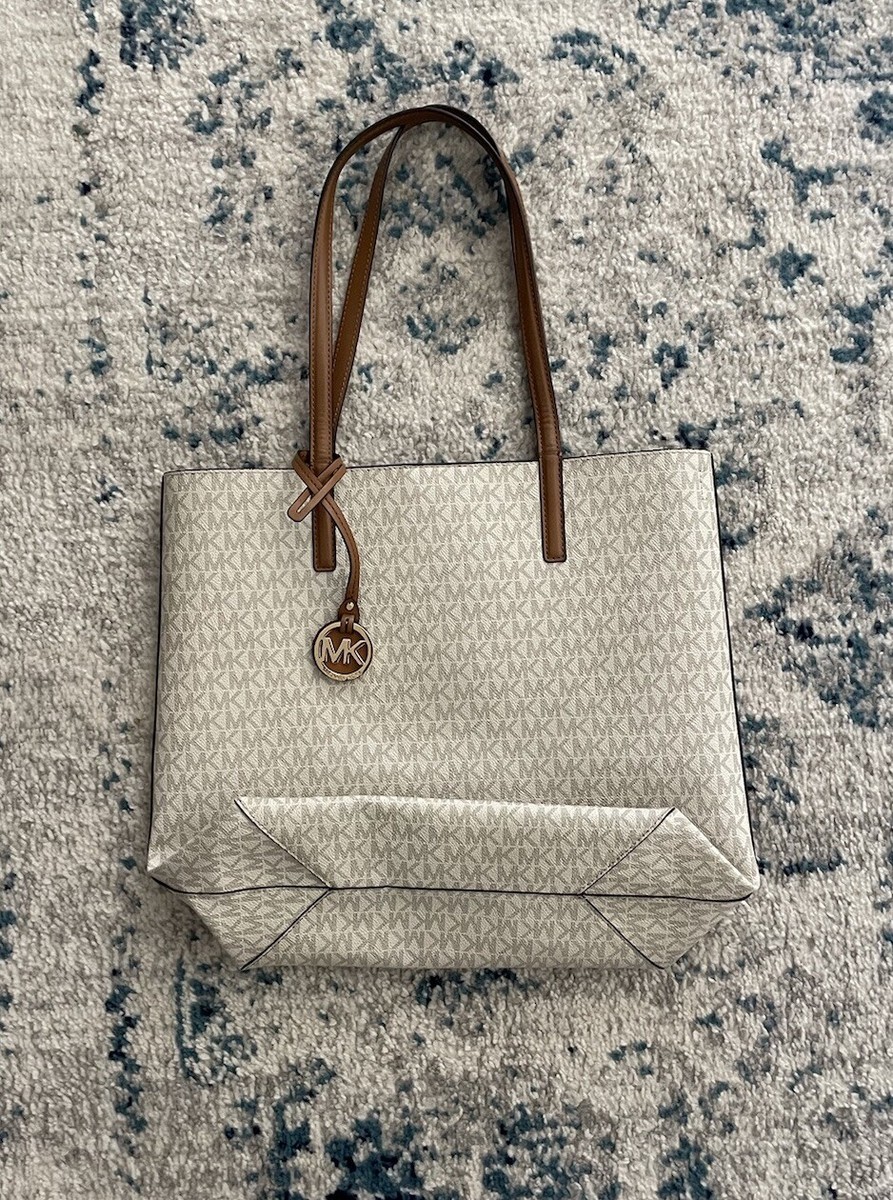 即発セールMichael Kors Hayleyポーチ付MKロゴ柄トートバッグ Michael Kors Hayley Tote Shoulder Bag with Removable Coin