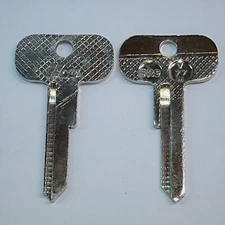 2 Un-cut Key Blanks ILCO BR9 V77M