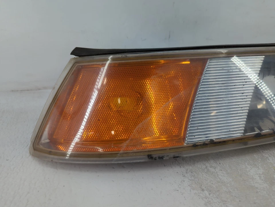 2001 Mercury Grand Marquis Driver farol esquerdo fabricante de equipamento original W62W6 - Imagem 2 de 4