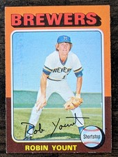1975 Topps Robin Yount Rookie Card #223 (HOF) (EX+ condition). rookie card picture