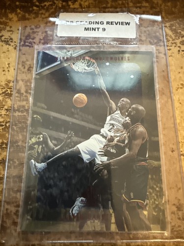 Kevin Garnett #82 1997 SP Authentic card