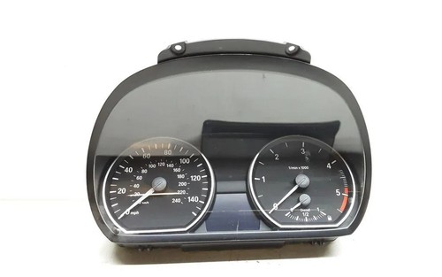 BMW 1 E81 Kombiinstrument 1024982 2.00 Diesel 2009 33701052