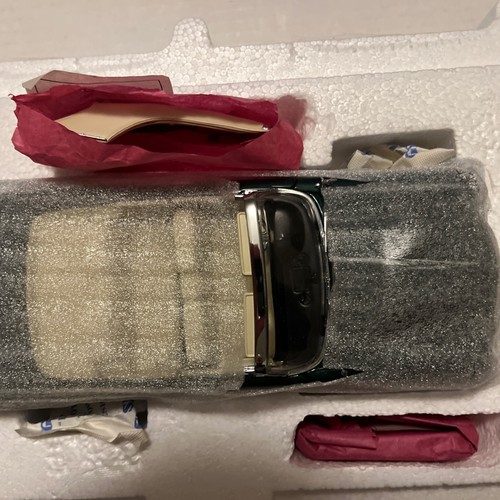 1957 Chrysler 300C Convertible Die Cast Model By Franklin Mint 1:24 Limited Ed - Picture 14 of 18