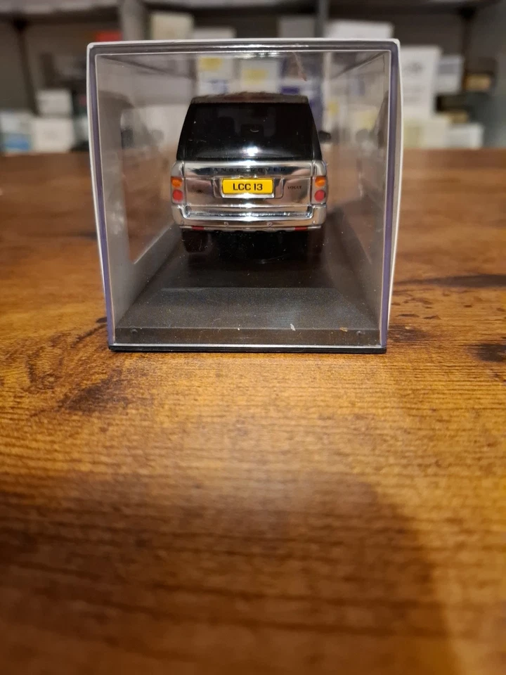 Vanguards VA09606 Members Exclusive Range Rover Chrome - No. 166 of 700 - Image 2 of 4
