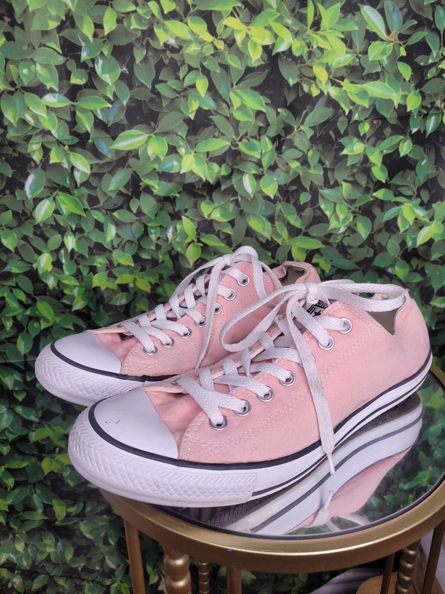 Pink chuck taylor shoes 2025